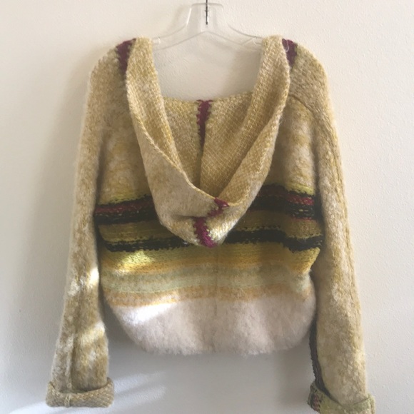 Free People pull over sweater - Picture 3 of 4